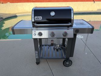 NEVER USED - Weber® Genesis® II E-310 Gas Grill (Natural Gas)