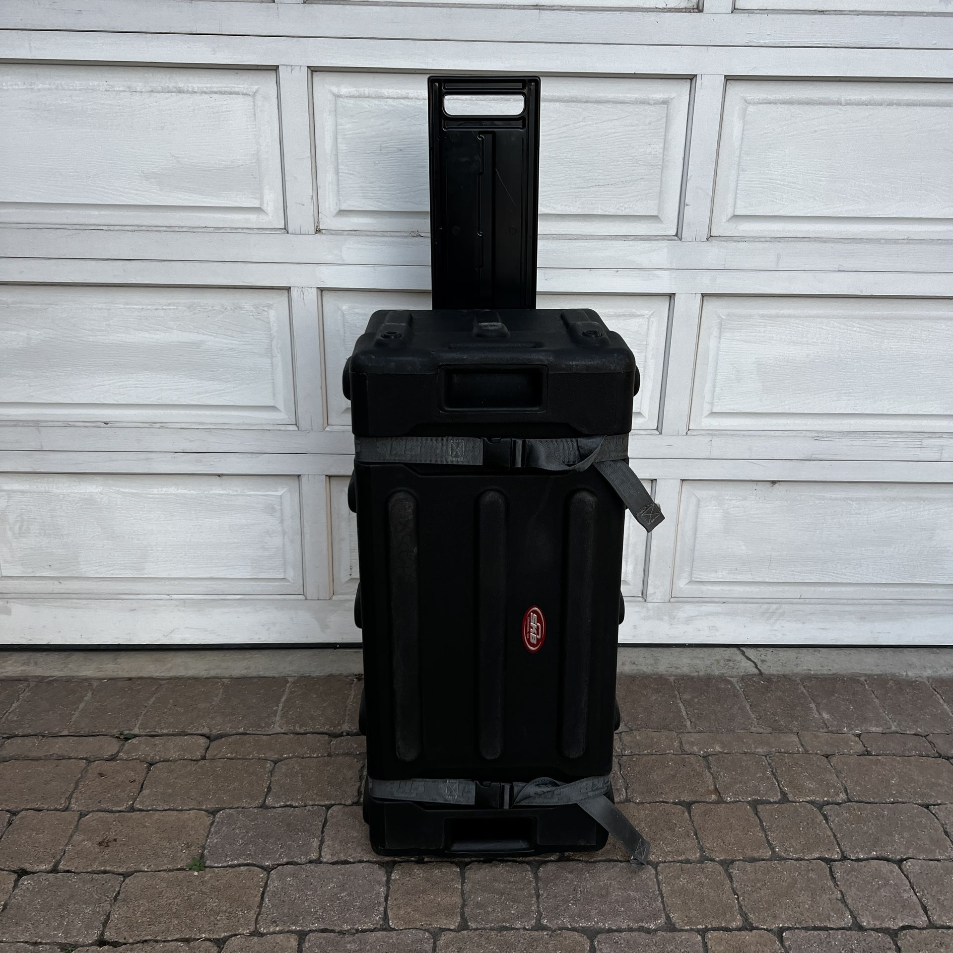 SKB Mid-sized Drum Hardware Case with Wheels