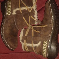 ☘️$30.00.. Each..New and Gently Used.. Each....boots...maccassins ...many Styles Available Ty