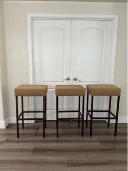Set of 3 Heavy  duty Bar Stool of 32’