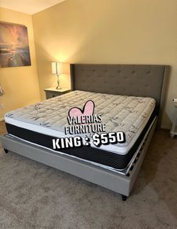 New king bed with mattress