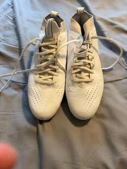 Mar Shawn Lynch signature cleat brand beast mode
