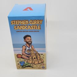 Stephen Curry SANDCASTLE  Limited Edition Bobblehead New, in original 
box. Please see photos for details.
Weight 15oz plus shipping materials.