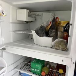 Whirl Pool Refrigerator 