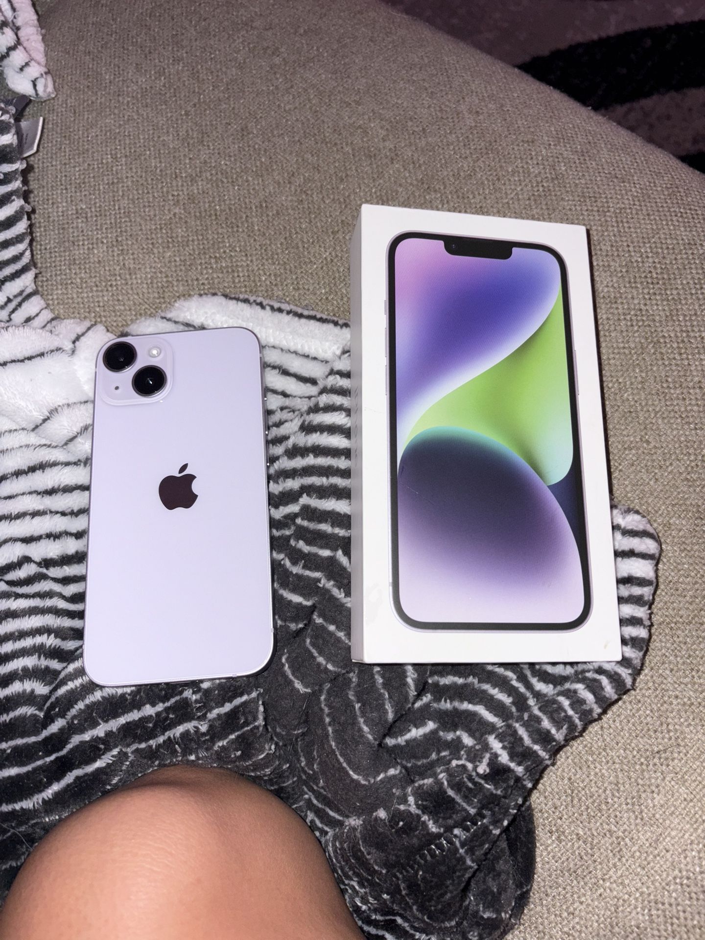 iPhone 14 (Purple) 128GB UNLOCKED