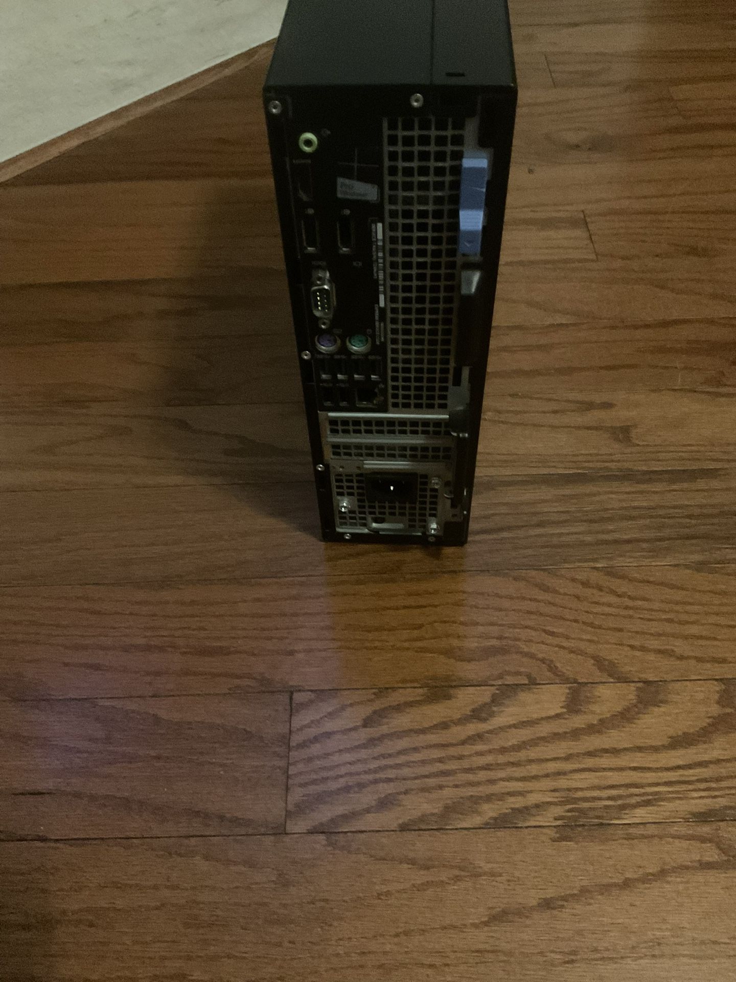 Dell OPTIPLEX Desktops PC,S