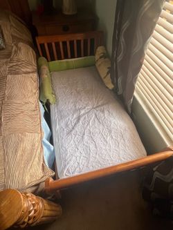 Wooden Toddler Bed Frame with Mattress