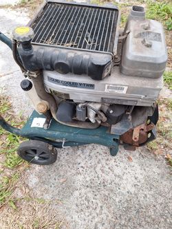 Lown More engine for parts or to fixed