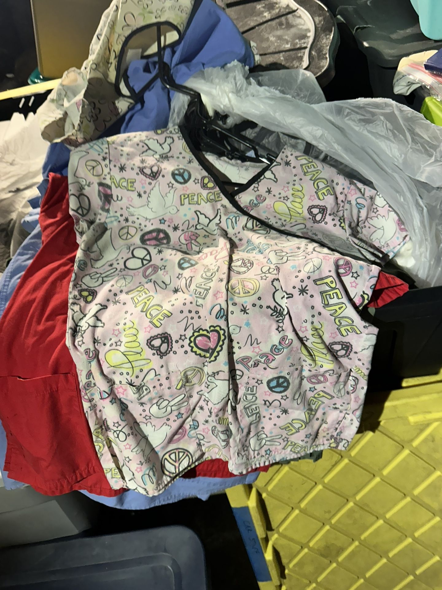 medical Scrub T SHIRTS  X SMALl  TOPS  5 Each