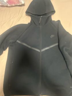 nike tech large