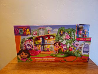Dora Explore & Play Rainforest Casita Playset
