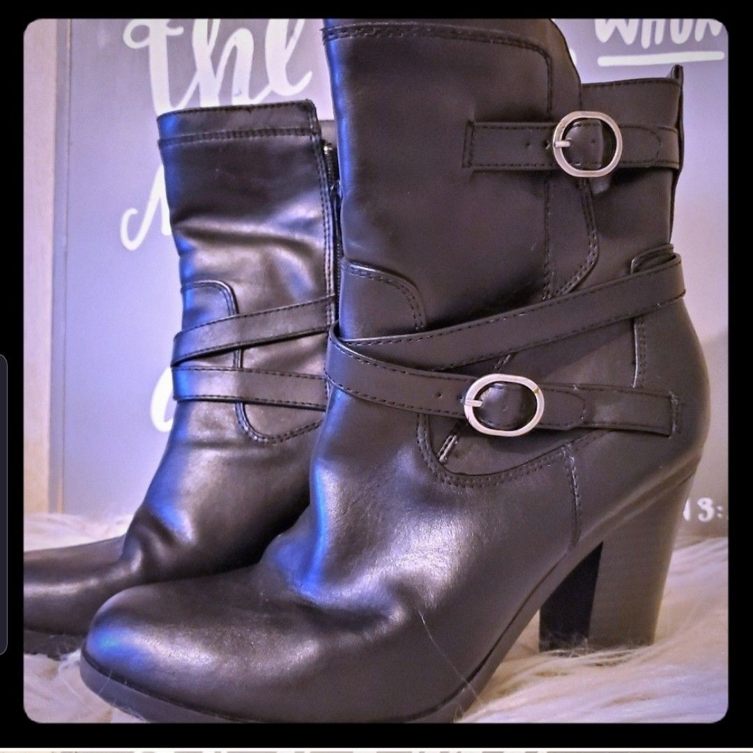 Style & Co Heeled Booties SZ 8