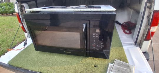 READ : FOR REPAIR (has broken door latch) Samsung
1.6 cu. ft. Over the Range Microwave in Black 1000w