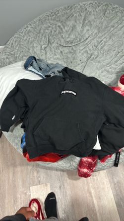 Supreme hoodie