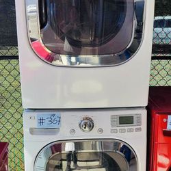 WASHER AND GAS DRYER / STACKABLE / FREE DELIVERY