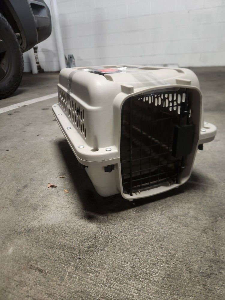 Small Pet Kennel Cage 