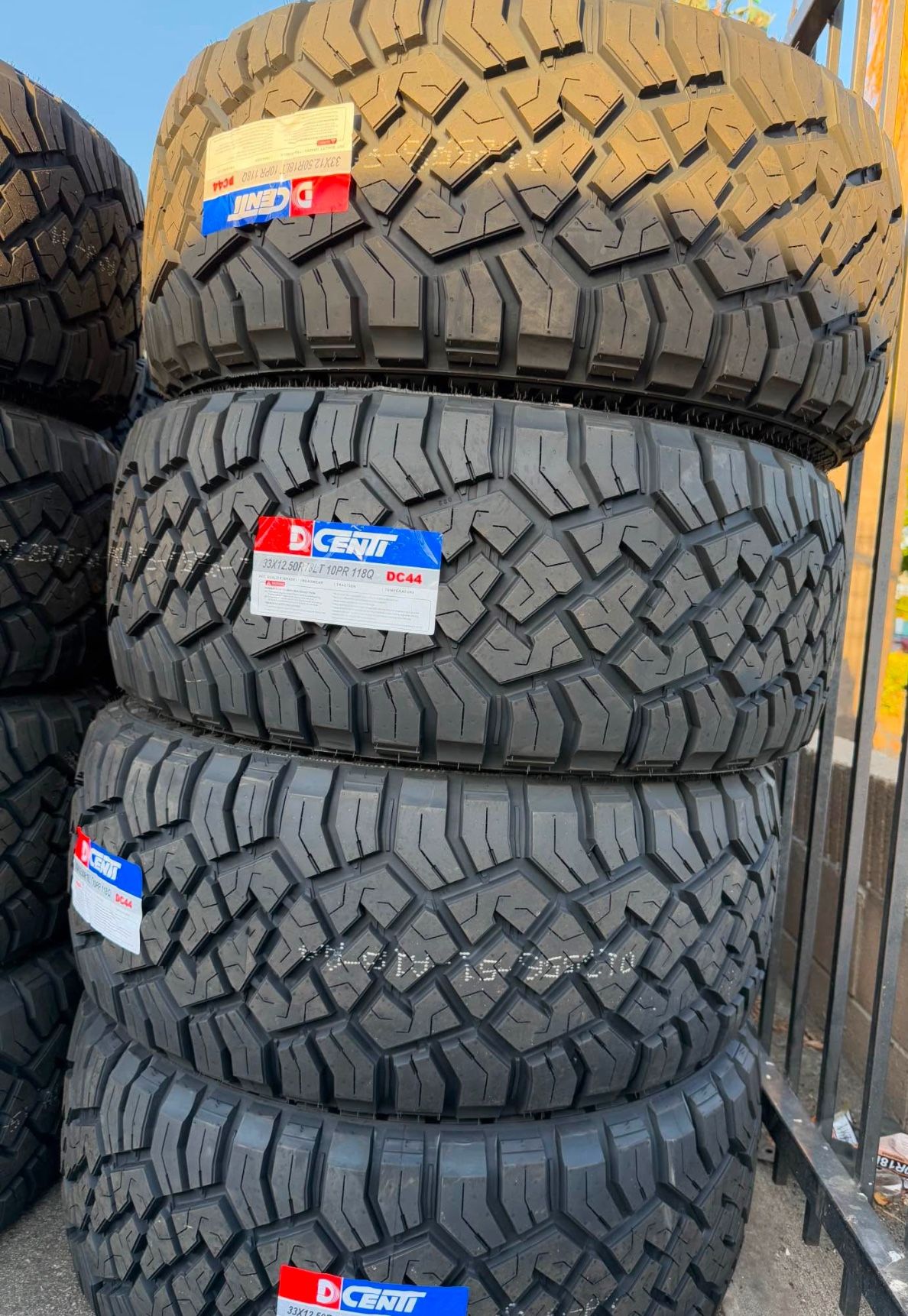 33 12.50 18 Vendo Un Set De Llantas Nuevas Con Garantía Marca Centi