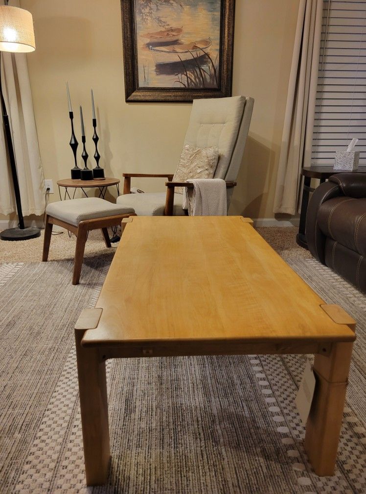 New Solid Wood Coffee Table 