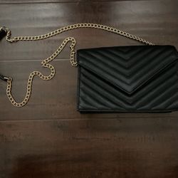 Black Chain Crossbody Bag
