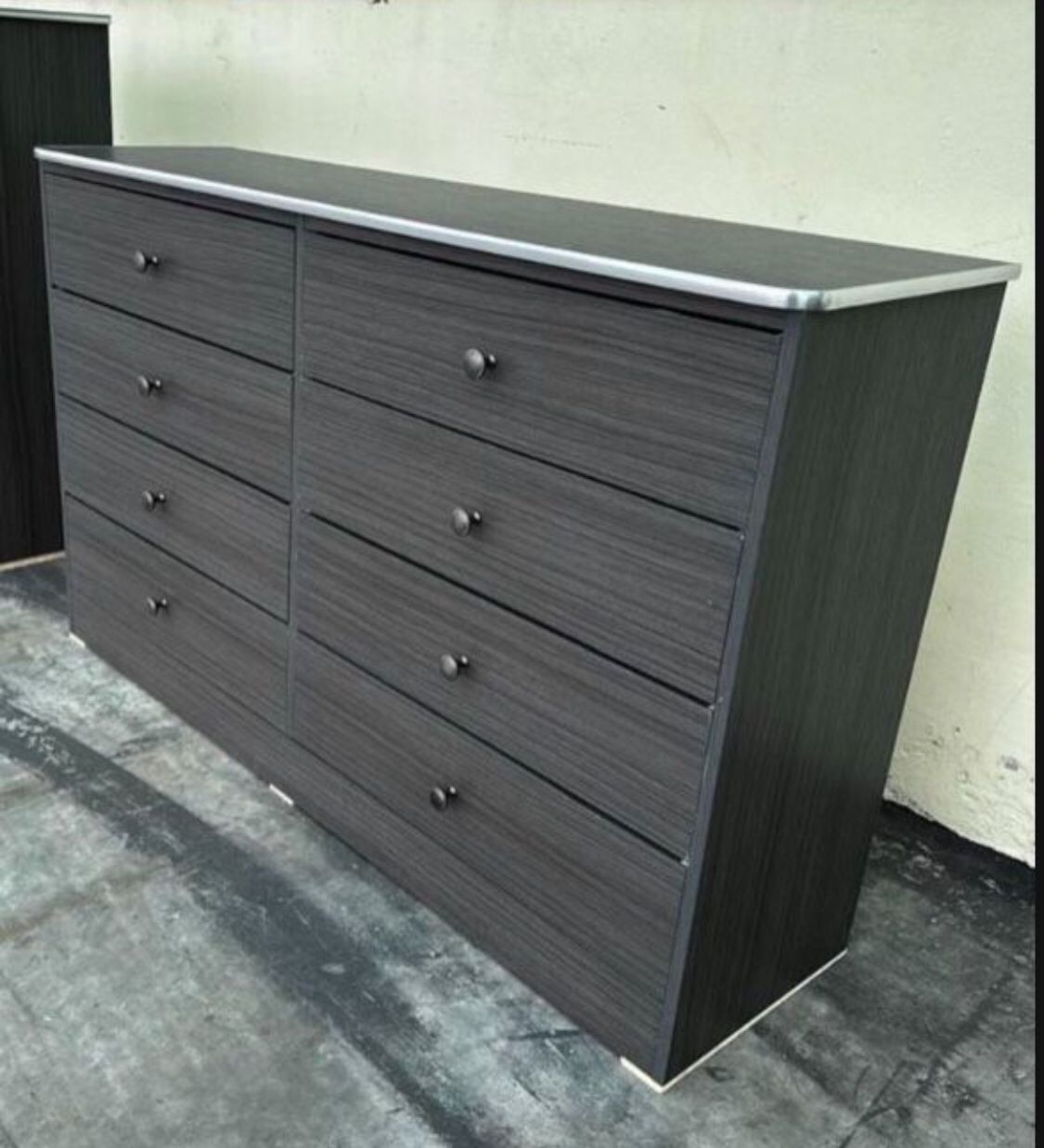 Eight Drawers Dresser