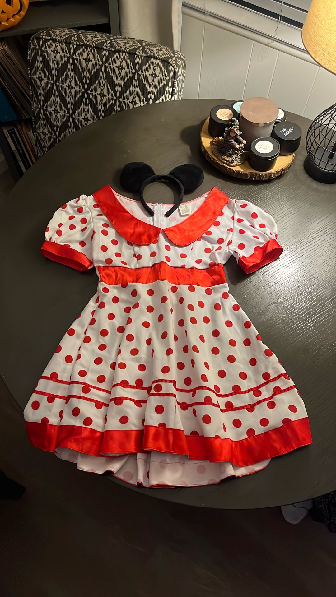 Minnie Mouse Size Woman’s Medium