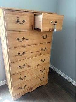 Dresser!