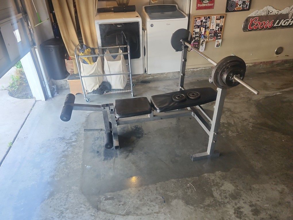 Weight Bench