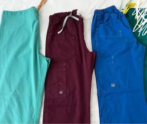 WOMENS SCRUBS / PANTS M