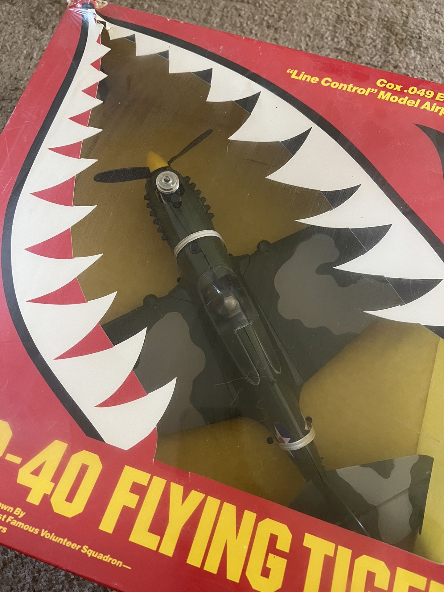 Vintage P-40 flying tiger cox model airplane
