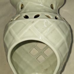 Beanpod Light Celery Colored Ceramic Beads Melter C14V188