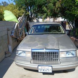 1994 Lincoln Town Car Signature