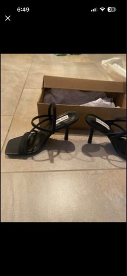 Steve Madden Newsflash Black heels 7.5