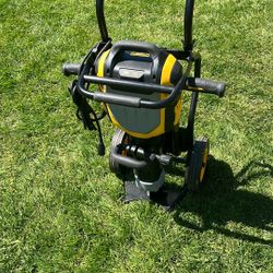 Dewalt  Breaker Hammer. Model D25966. New 