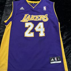 Kobe Laker Jersey 