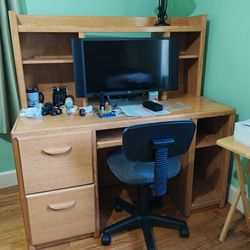 Computer Desk Solid Wood Oak, Entertainment Center To Fit Big Screen Tv ,3 Mahogany Tables  Good Condition 