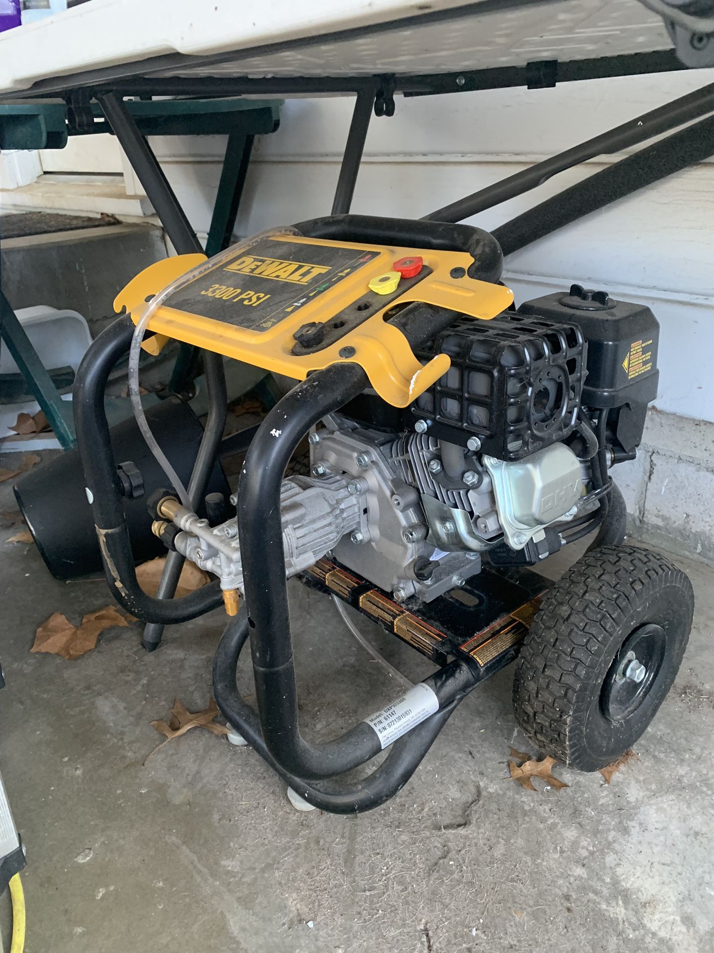 Pressure Washer And a lot of accessories