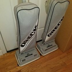 NEW cond ORECK COMMERCIAL VACUUM WITH COMPLETE ATTACHMENTS  , AMAZING POWER SUCTION   , WORKS EXCELLENT  , IN THE BOX 