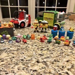 Grossery Gang Sweeper, Muck Chuck Truck & figurine Lot