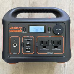 Jackery Portable Power Station with Solar Panel