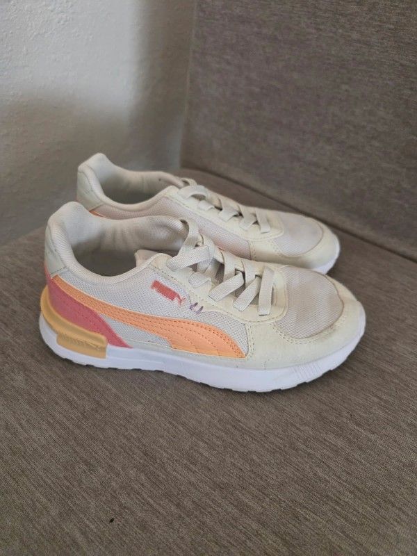 Girls Puma Shoes 