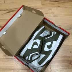Nike Dunk Low Medium Olive Sz 8W/6.5M