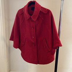 Coat/red. Cape Style. $15