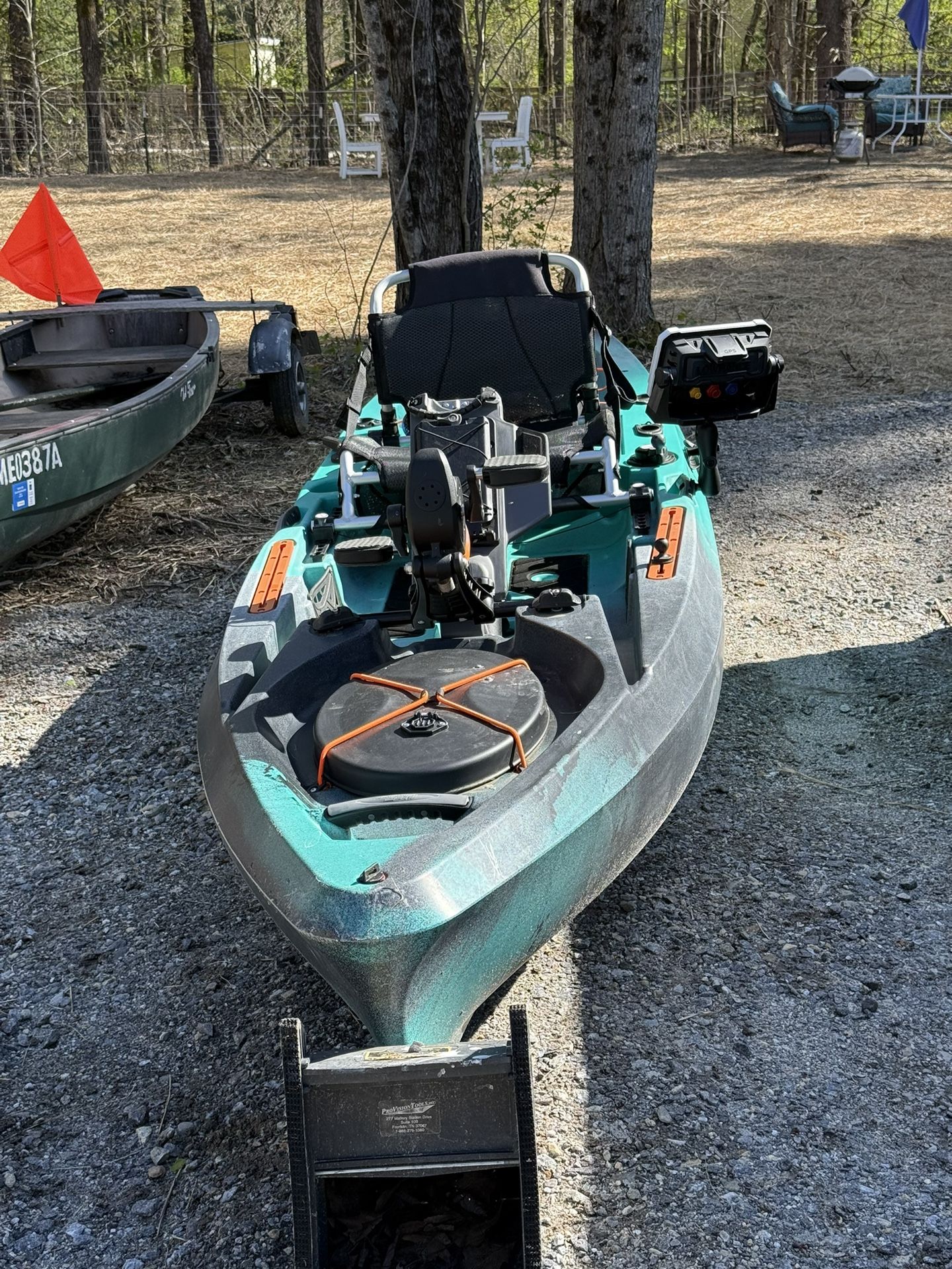 Old Town PDL 120 With Lowrance HDS7