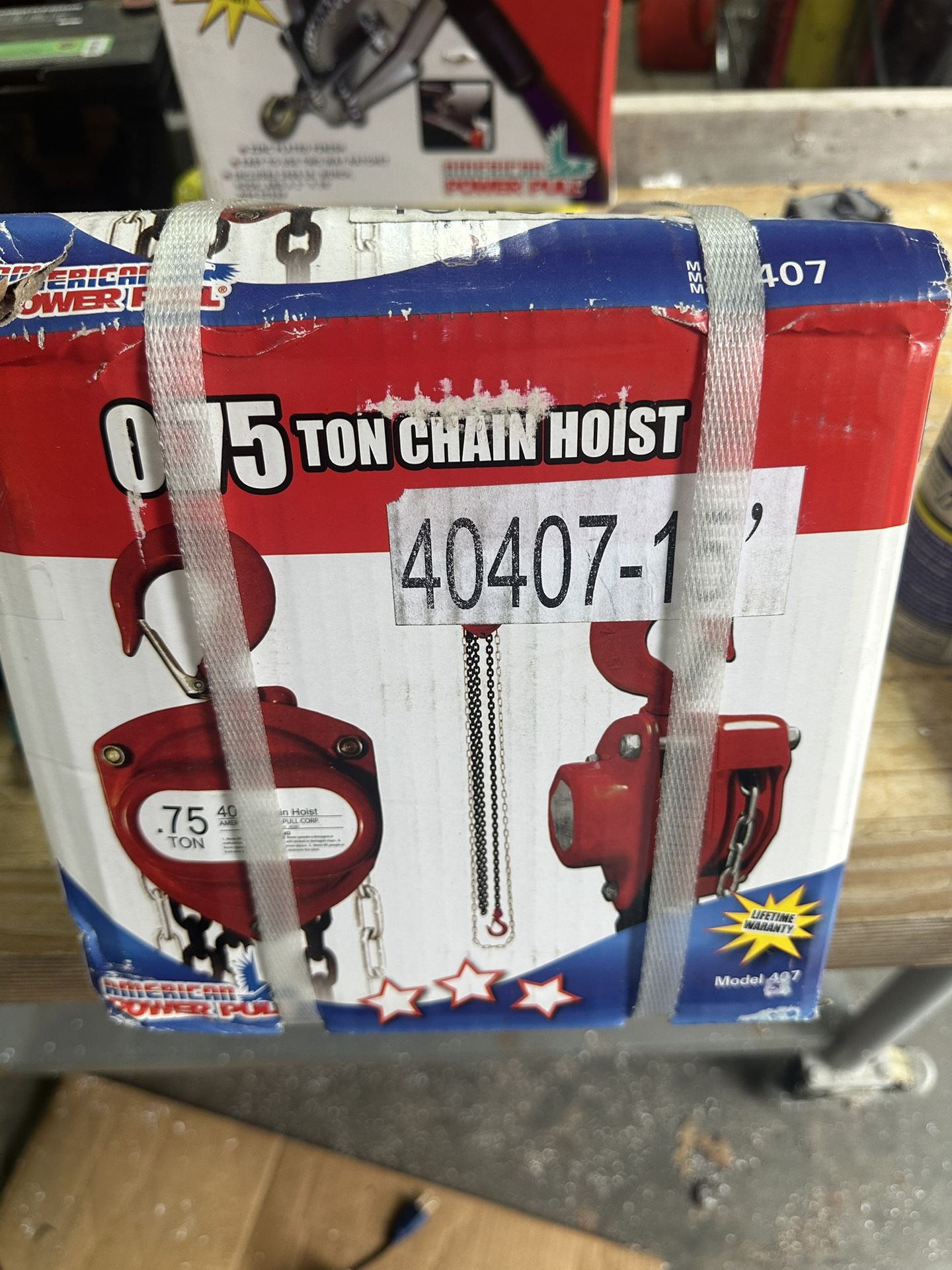 Chain Hoist. 1,500 Lbs