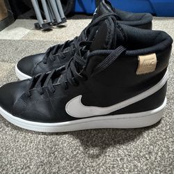 Nike court royal 2 high size 10 Men no box