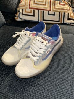 VANS (6.5MEN / 8 WOMEN)