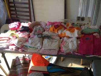 Baby girl clothes (0-3 months)