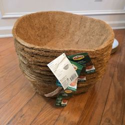 Sold each Vigoro
Brown Molded Coconut Fiber Replacement Liner (16 in. L x 16 in. W x 6.5 in. H)