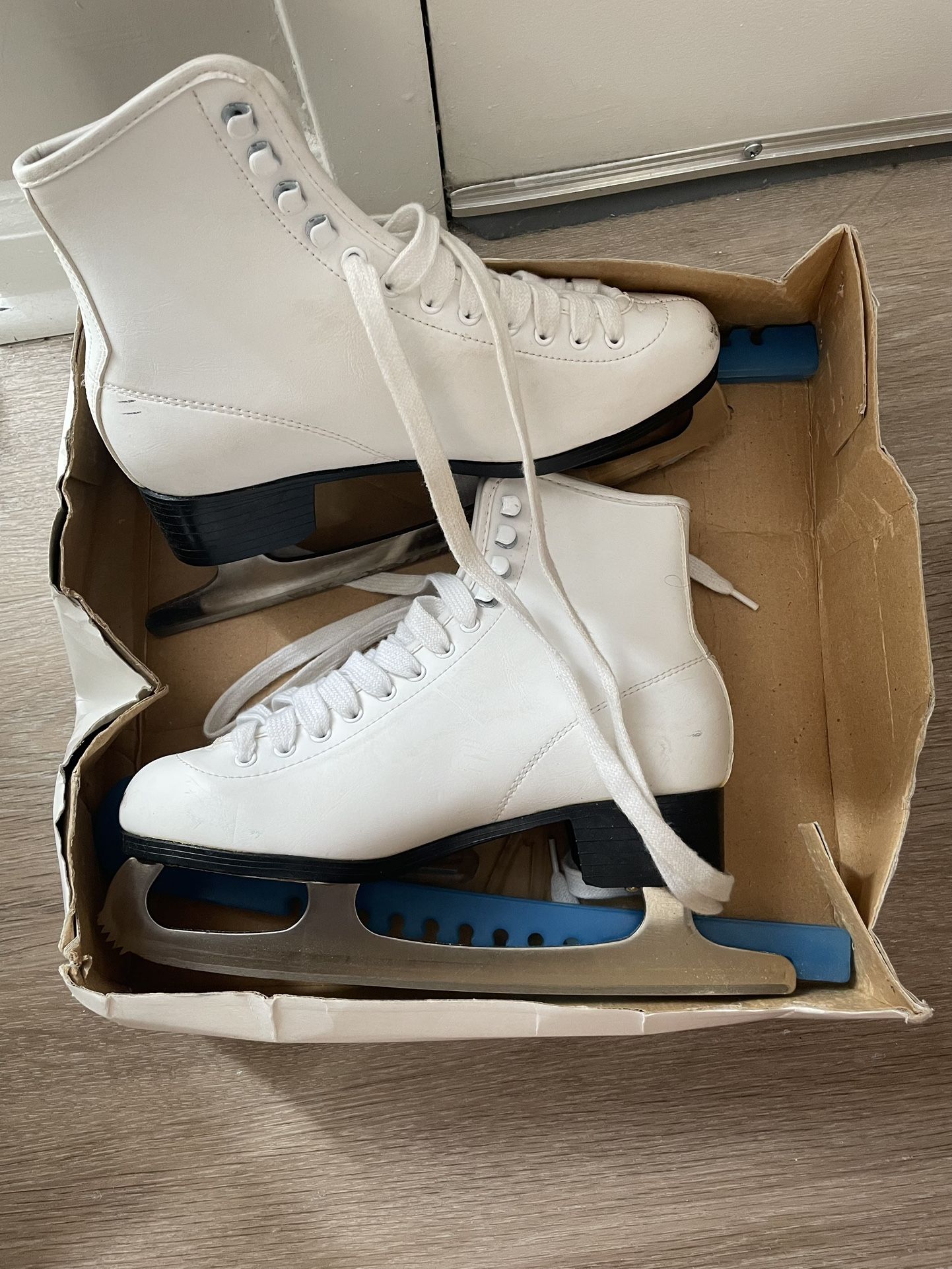 Ice Skates Women’s Size 8