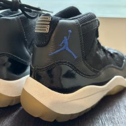Jordan 11 Xi  Space Jam 